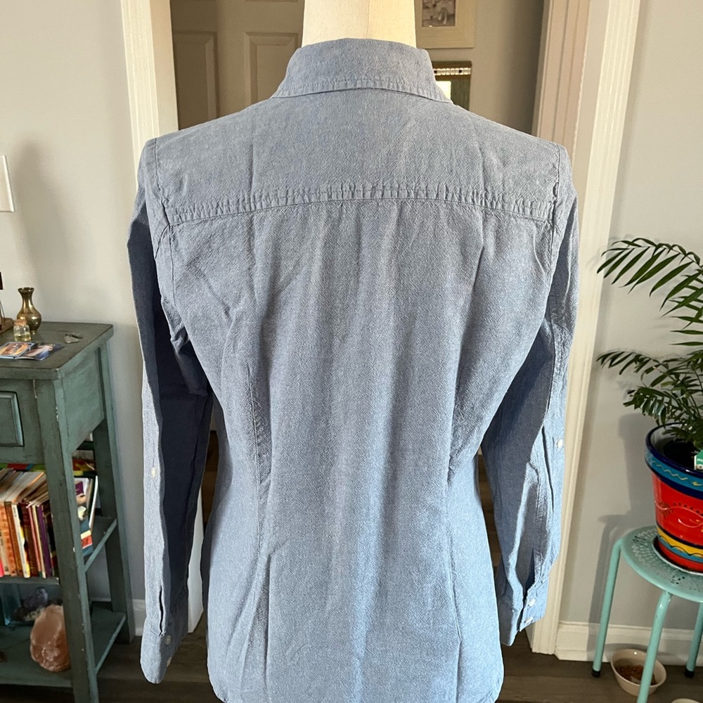 Tommy Hilfiger Vintage Light Blue Casual Button-Down Shirt With Pockets - Picture 2 of 10